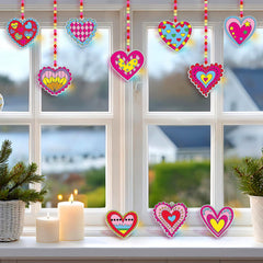 Sonwyoung fishing line roll enables clean hanging for displays.