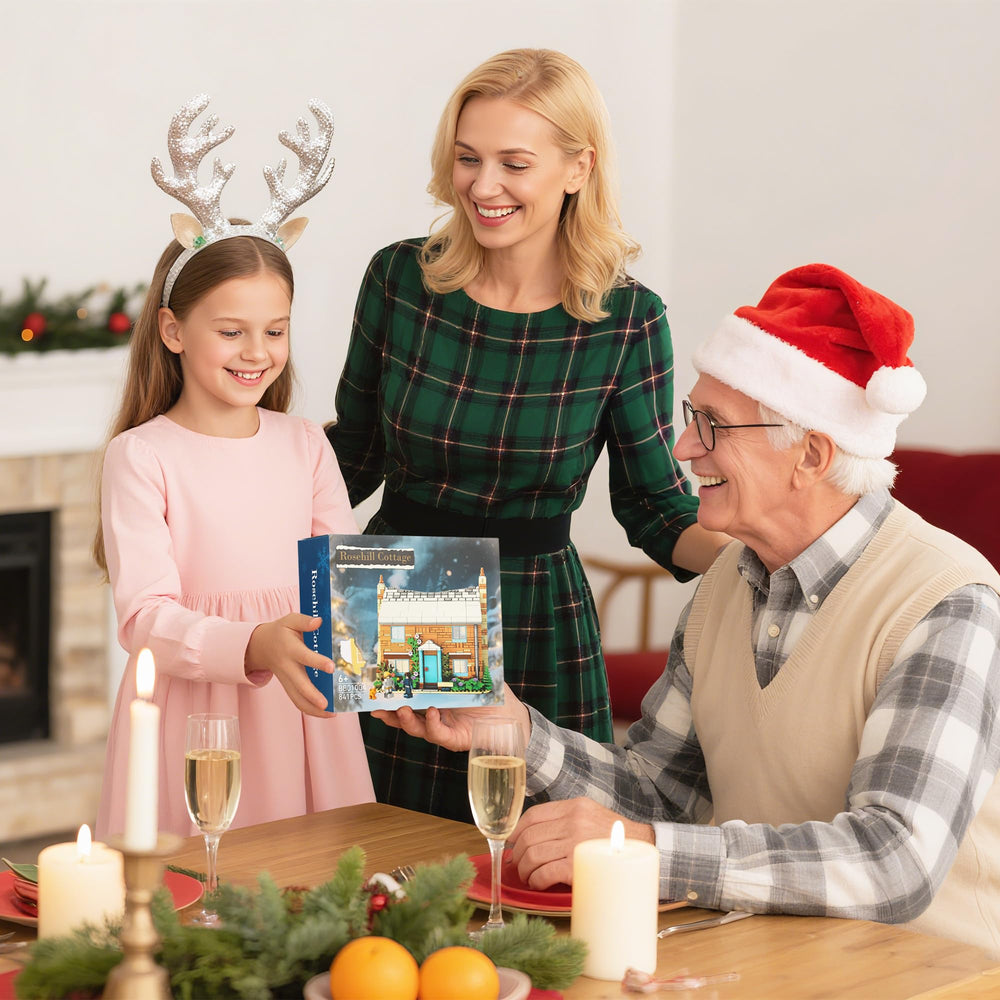 Spaciolo Holiday Cottage diorama display ideas inspire seasonal decorating.