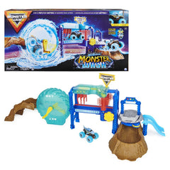 Spin Master Monster Jam 1:64 Truck Wash playset front view for immersive playtime