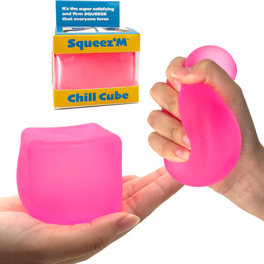 Squeez'M cube front view showing portable focus