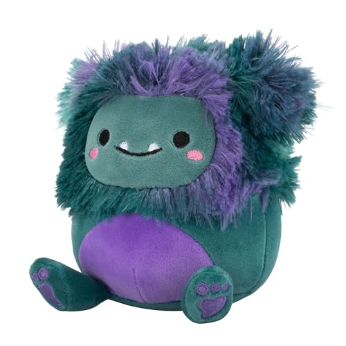 JT Bigfoot close-up face shows ultra-soft, hug-worthy Squishmallows material.