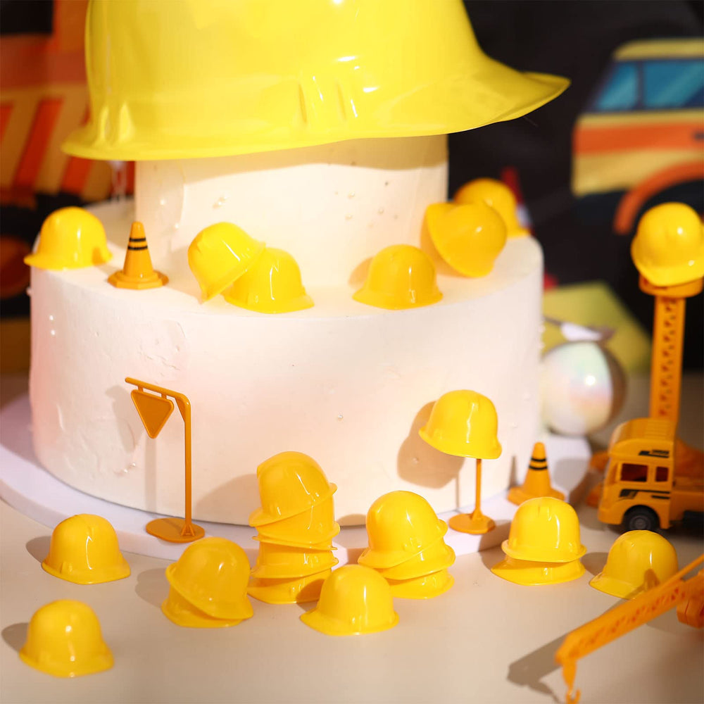 Sratte miniature hats support easy decoration and jewelry making