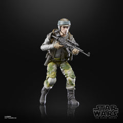 STAR WARS The Black Series Rebel Trooper Endor alternate face plate accessory for varied looks.