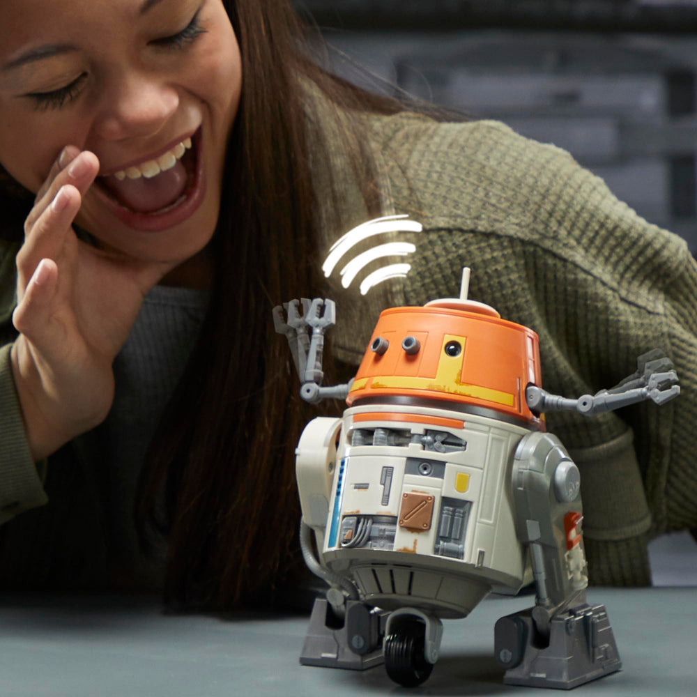 STAR WARS Chopper elbow and shoulder joints enable expressive movements.