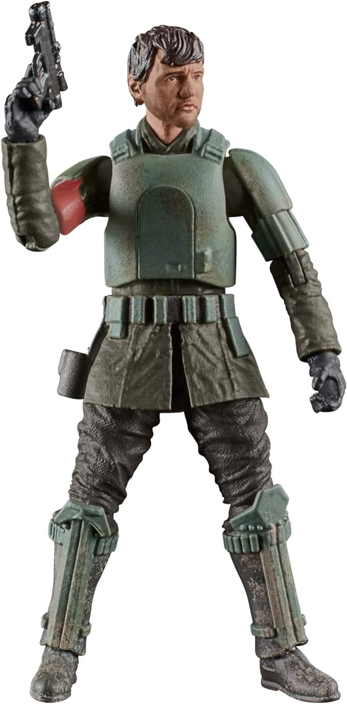 STAR WARS Din Djarin Morak includes two accessories to enrich storytelling scenes.