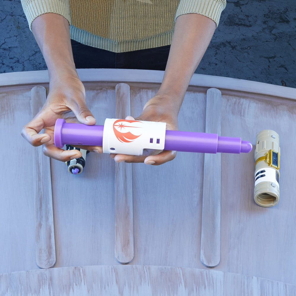 STAR WARS Lightsaber Forge Mace Windu customizable core and cap for endless configurations.