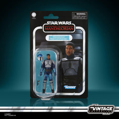STAR WARS Mandalorian Fleet Commander blaster accessory enables varied poses