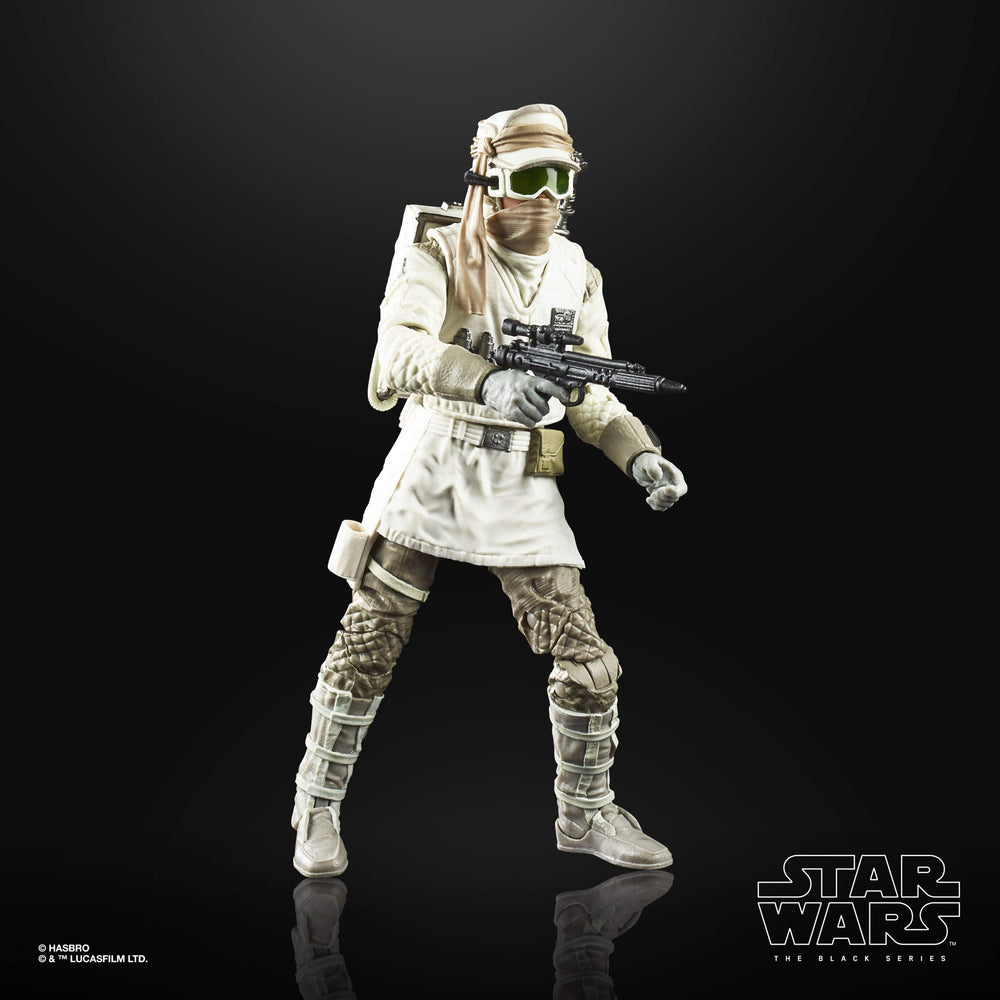 STAR WARS Rebel Soldier (Hoth) figure ready for display with four accessories.