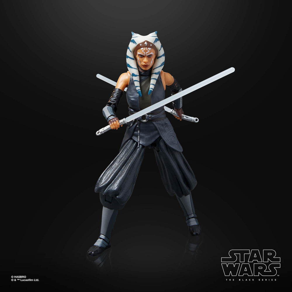Star Wars The Black Series Ahsoka Tano figure dramatic display option for collectors.