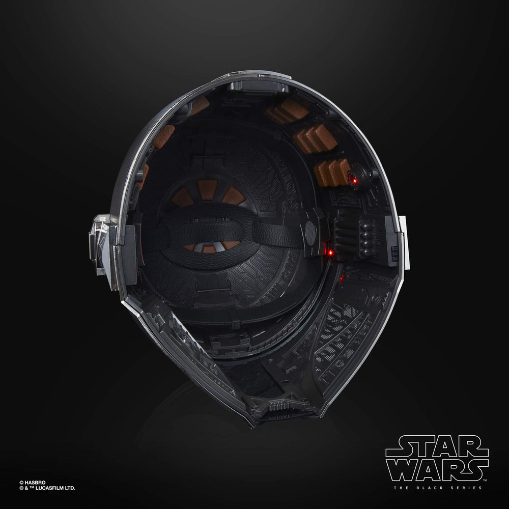 STAR WARS Black Series helmet display-ready supports collectors' shelves.