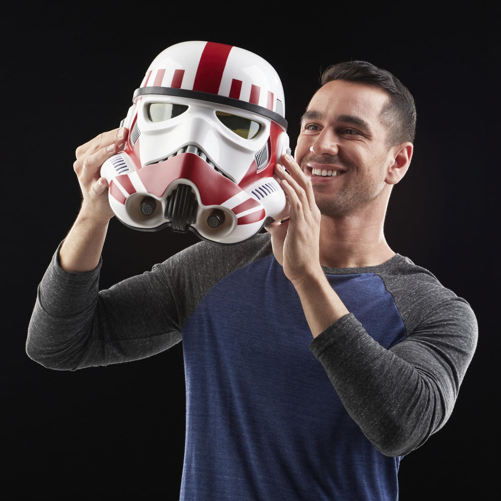 STAR WARS The Black Series Shock Trooper Helmet, visor detail, enhances character accuracy in roleplay.