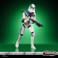 STAR WARS The Vintage Collection accessories including two items for enhanced play.