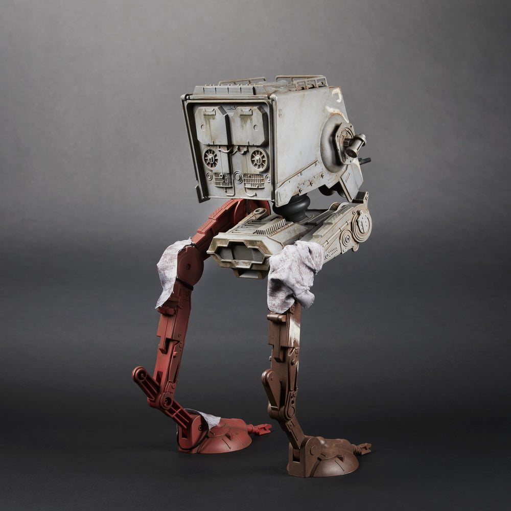 STAR WARS Vintage Collection collectible toy complements other figures and vehicles