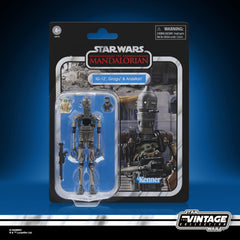 STAR WARS Grogu pose inside IG-12 torso for dynamic display options.