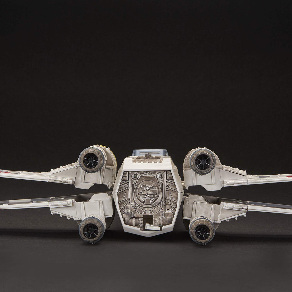 Mini projectile launcher detail for authentic battle-ready look
