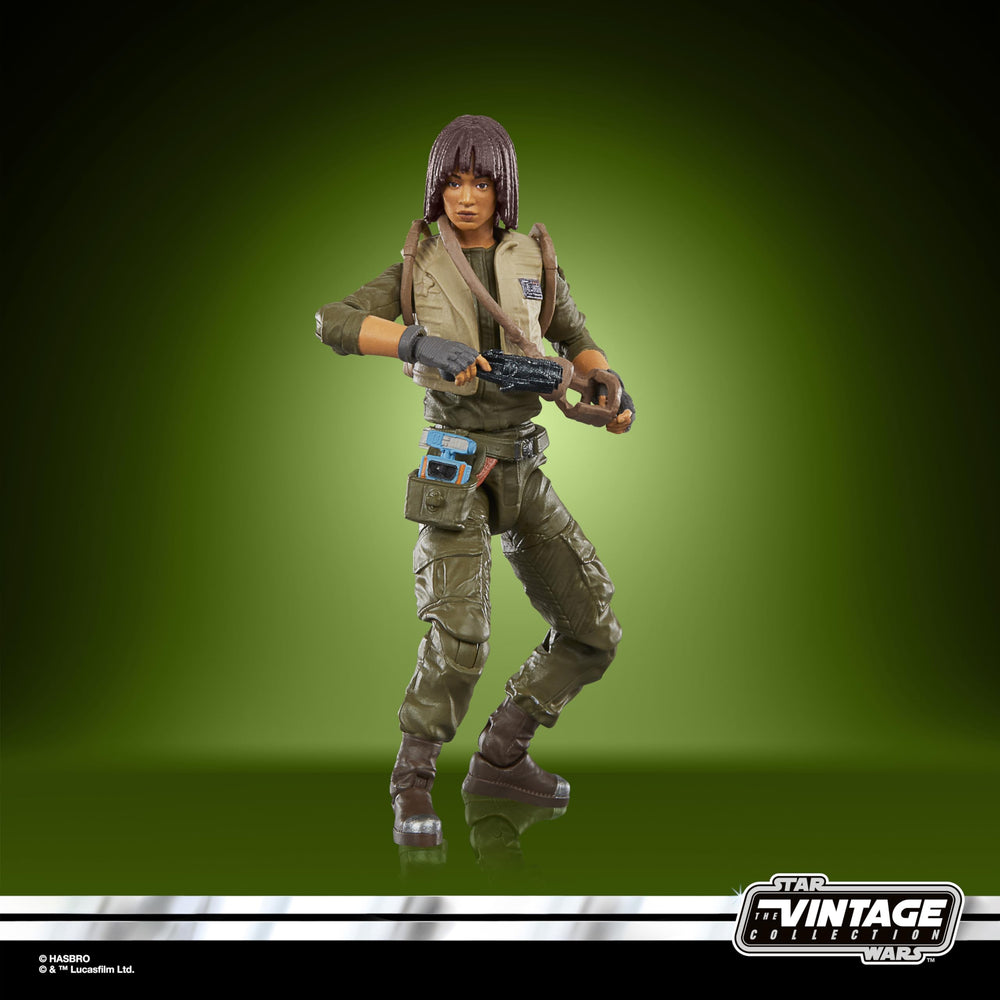 STAR WARS Osha Aniseya holster strap adds realism.