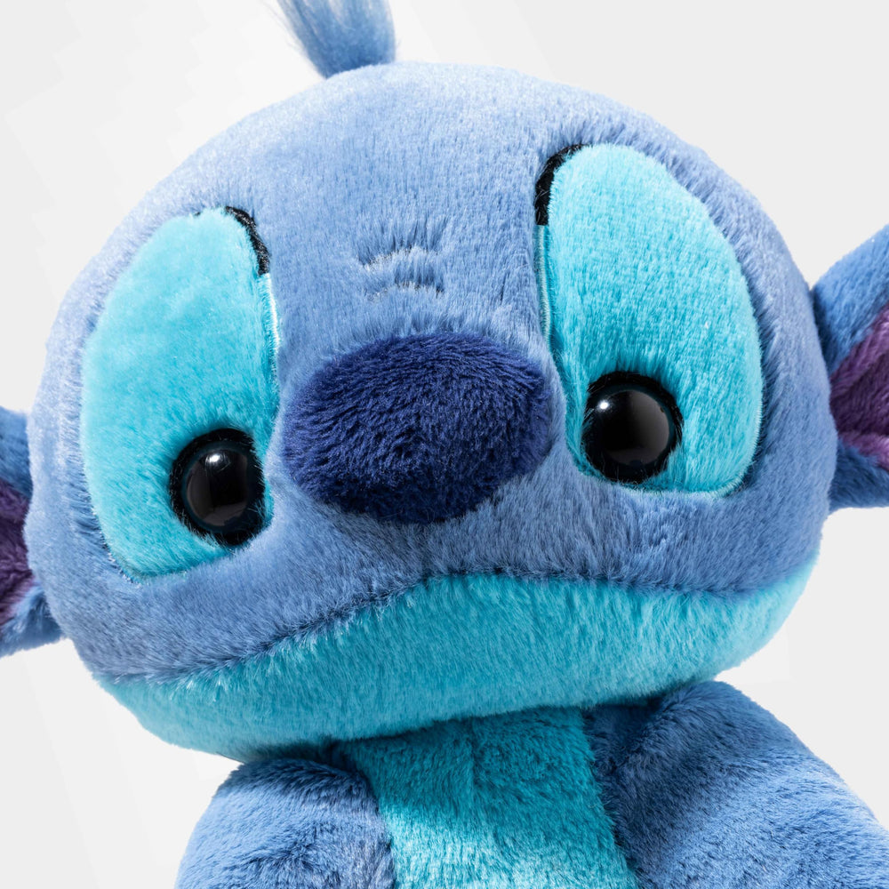 Steiff Stitch plush soft fabric invites hugs and gentle play.