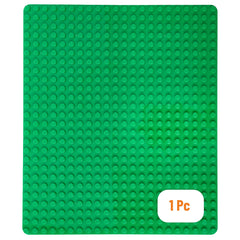 Strictly Briks green baseplate with large 16.25 x 13.75 in play area for creative builds