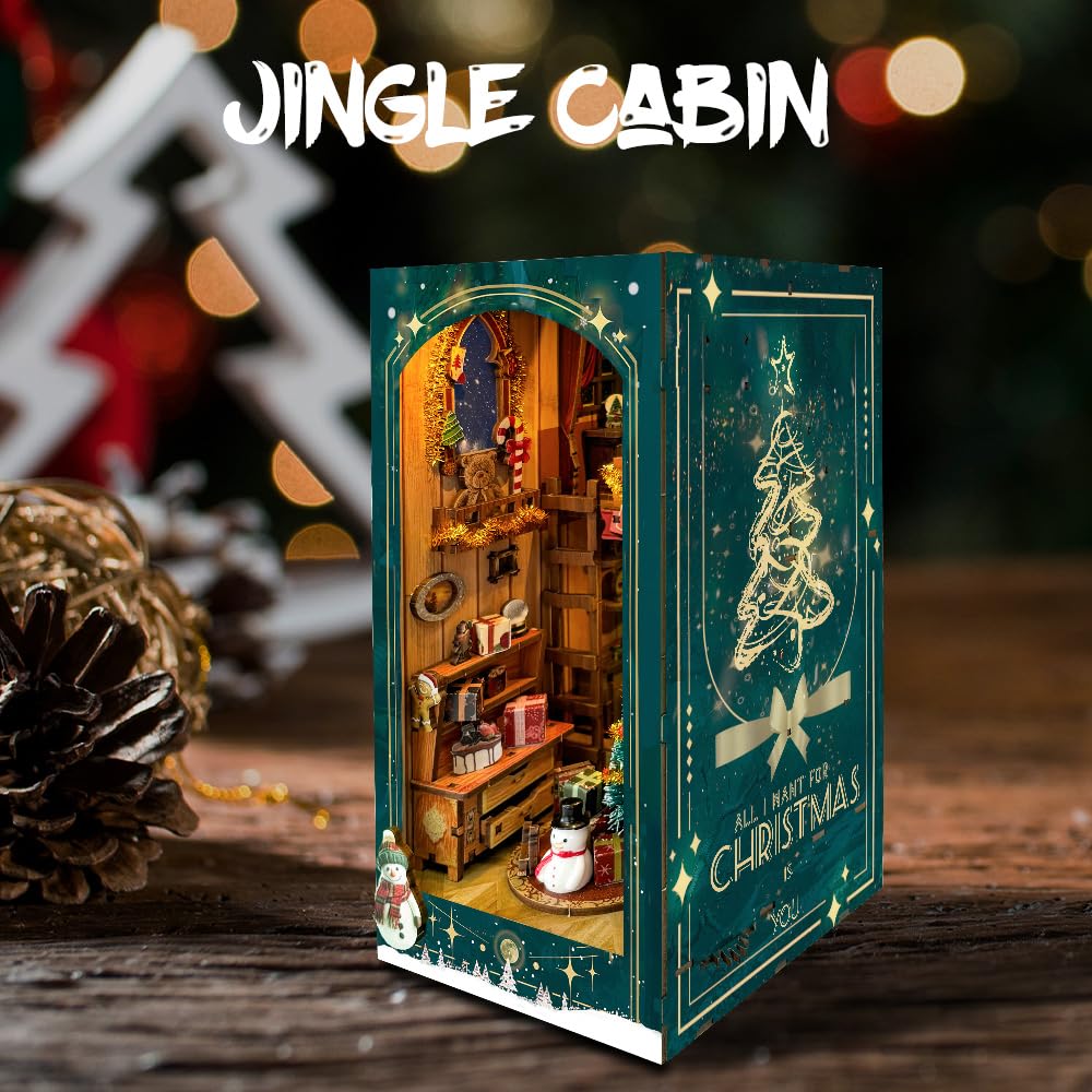 Strucwood Jingle Cabin completed display ready for shelf