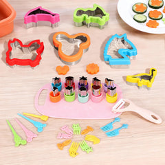 Suhctuptx bear sandwich cutter adds playful shapes to lunches