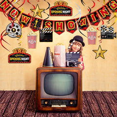 Sumind movie-themed ornaments finish the setup with theatrical charm.