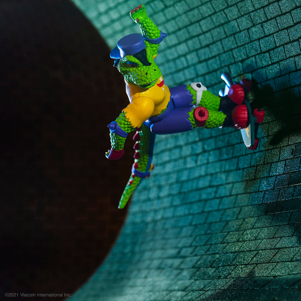Super7 Mondo Gecko 7-inch scale fits with other TMNT ULTIMATES figures