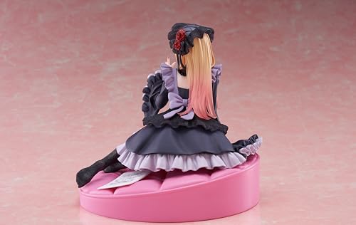 Taito AMP+ base stand included for stable display and posing.