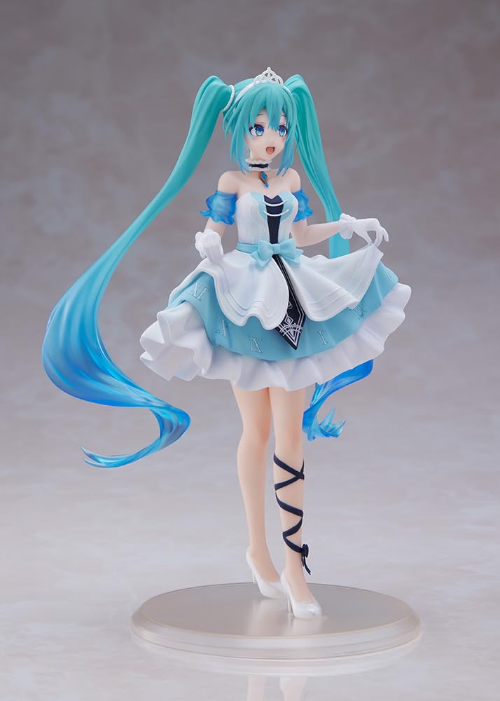 Taito Hatsune Miku Wonderland Cinderella pose suitable for collectible shelves