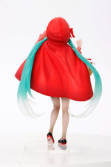 Close look at facial details of Hatsune Miku Wonderland Figure