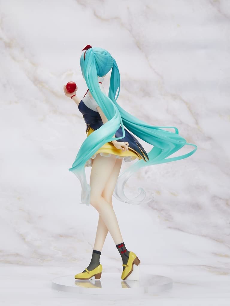 Taito Hatsune Miku Wonderland Figure Snow White dynamic pose