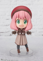 Lifelike eyes detail on Anya Forger Code White figure