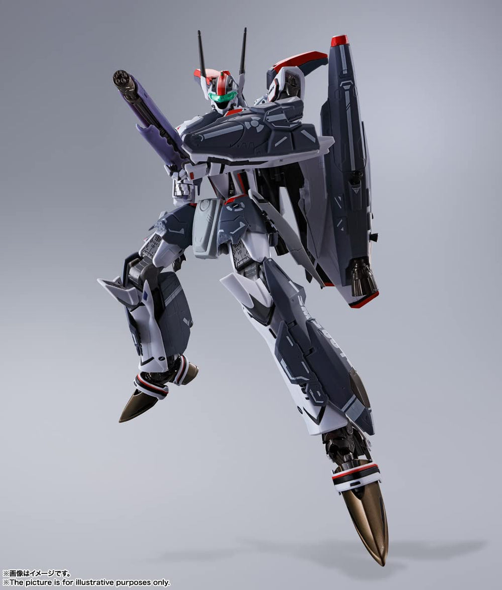 Assault knife accessory included for dramatic posing