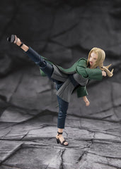 TAMASHII NATIONS Naruto bonus expression enhances Tsunade and Naruto scenes.