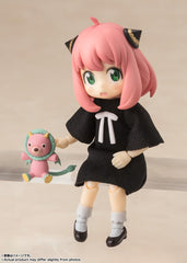 TAMASHII NATIONS Anya Forger dress ver. official license label on product box.