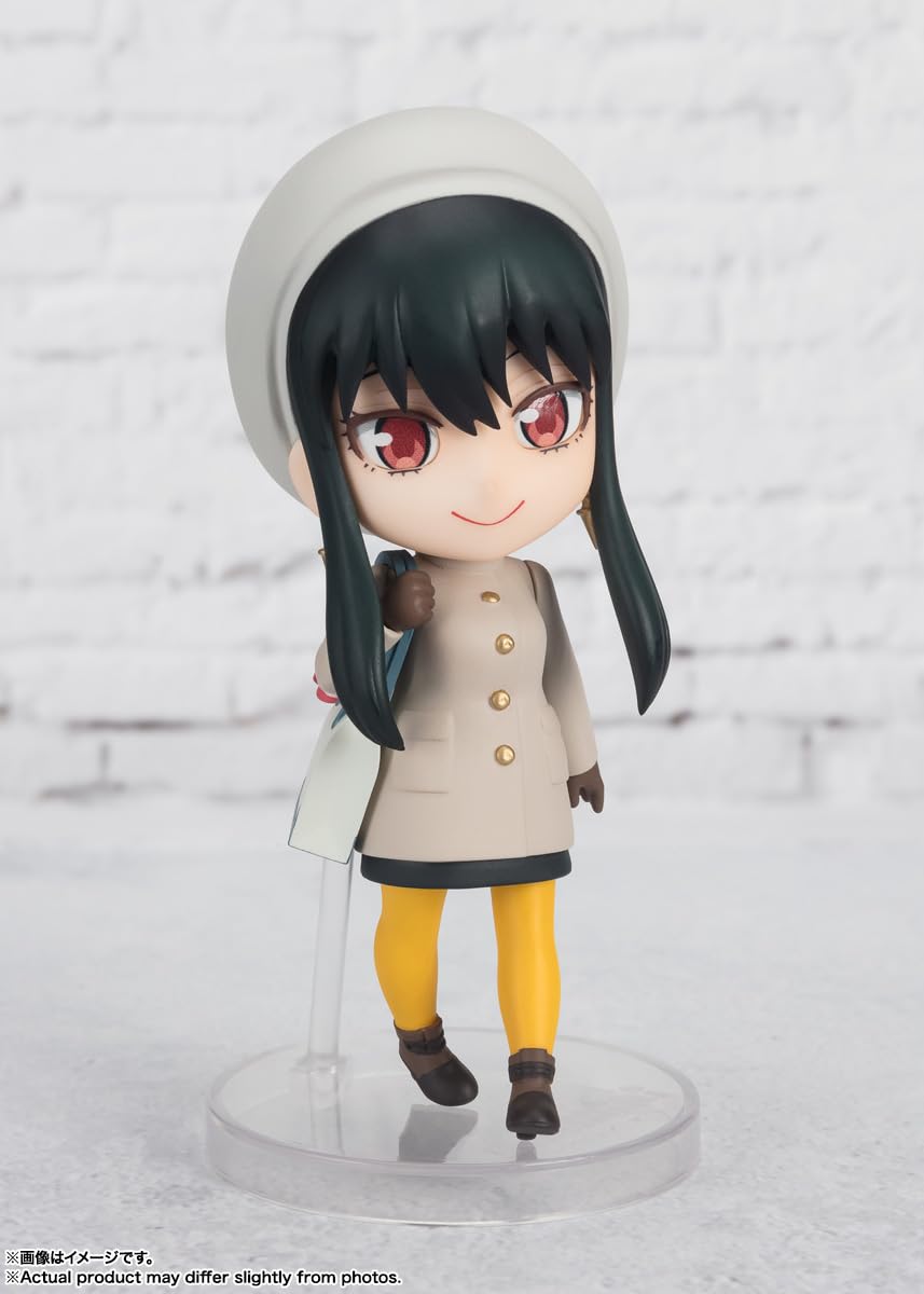 TAMASHII NATIONS Yor Forger lifelike eyes close-up enhances collector appeal.