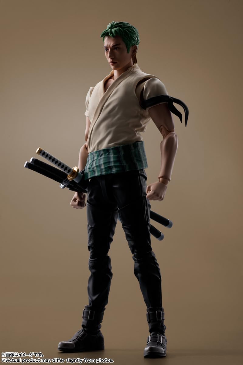 Tamashii Nations Zoro S.H.Figuarts size reference at 5.7-inch height.
