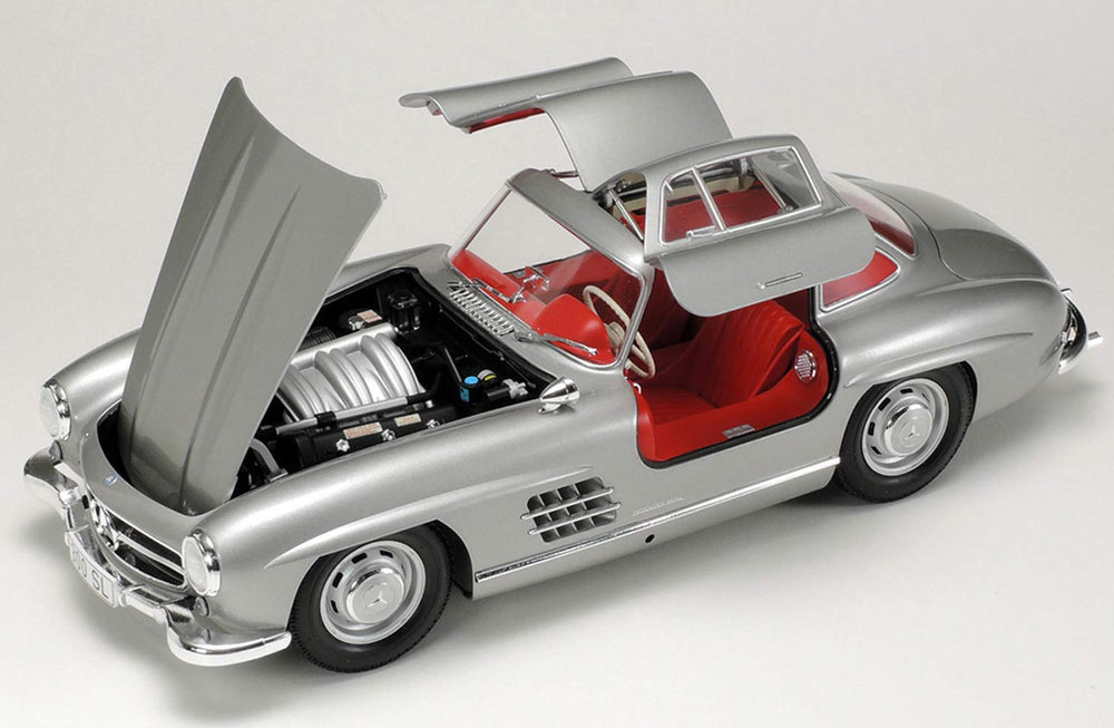 TAMIYA Mercedes-Benz 300SL 1/24 decal detail enhances authentic livery