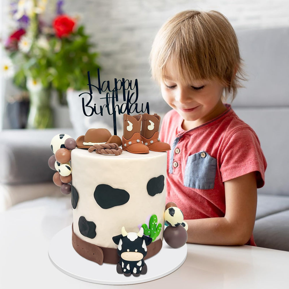 Tarocynn party decor set coordinates cake styling across the table.