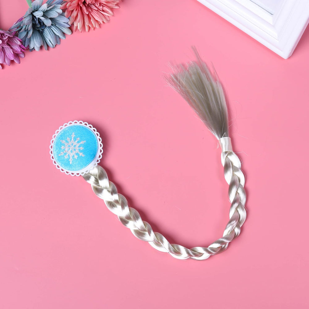 Tatibana braided wig clip detail shows stainless steel, secure fit.