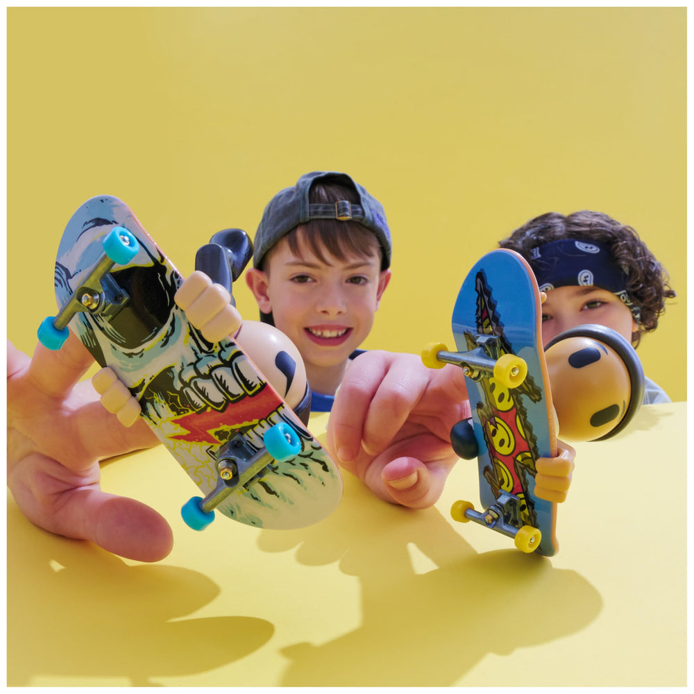 Random assortment means each pack features unique Sk8 Crew characters.