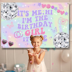 TEMYAXU Its Me banner complements outdoor and indoor setups with dramatic color.
