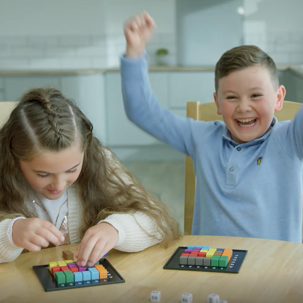 The Genius Square two-player challenge captures head-to-head play by The Happy Puzzle Company.