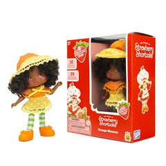 The Loyal Subjects Orange Blossom doll signature scent feature enhances pretend play scenarios.