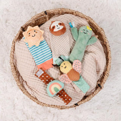 The Peanutshell gift-ready set offers a thoughtful newborn gift option.