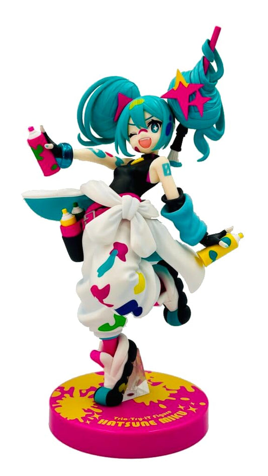 Thunder Tech Hatsune Miku Paint Girl Ver. figure pose highlights dynamic display.