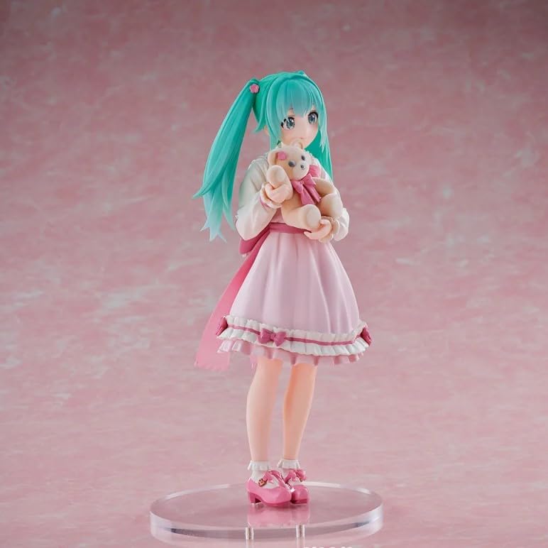 Thunder Tech Luminasta Hatsune Miku Vol.3 base and stand for stable display.