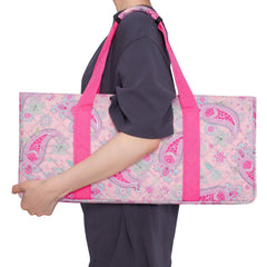 TIASUSAN bag's wider opening makes access quick and smooth.