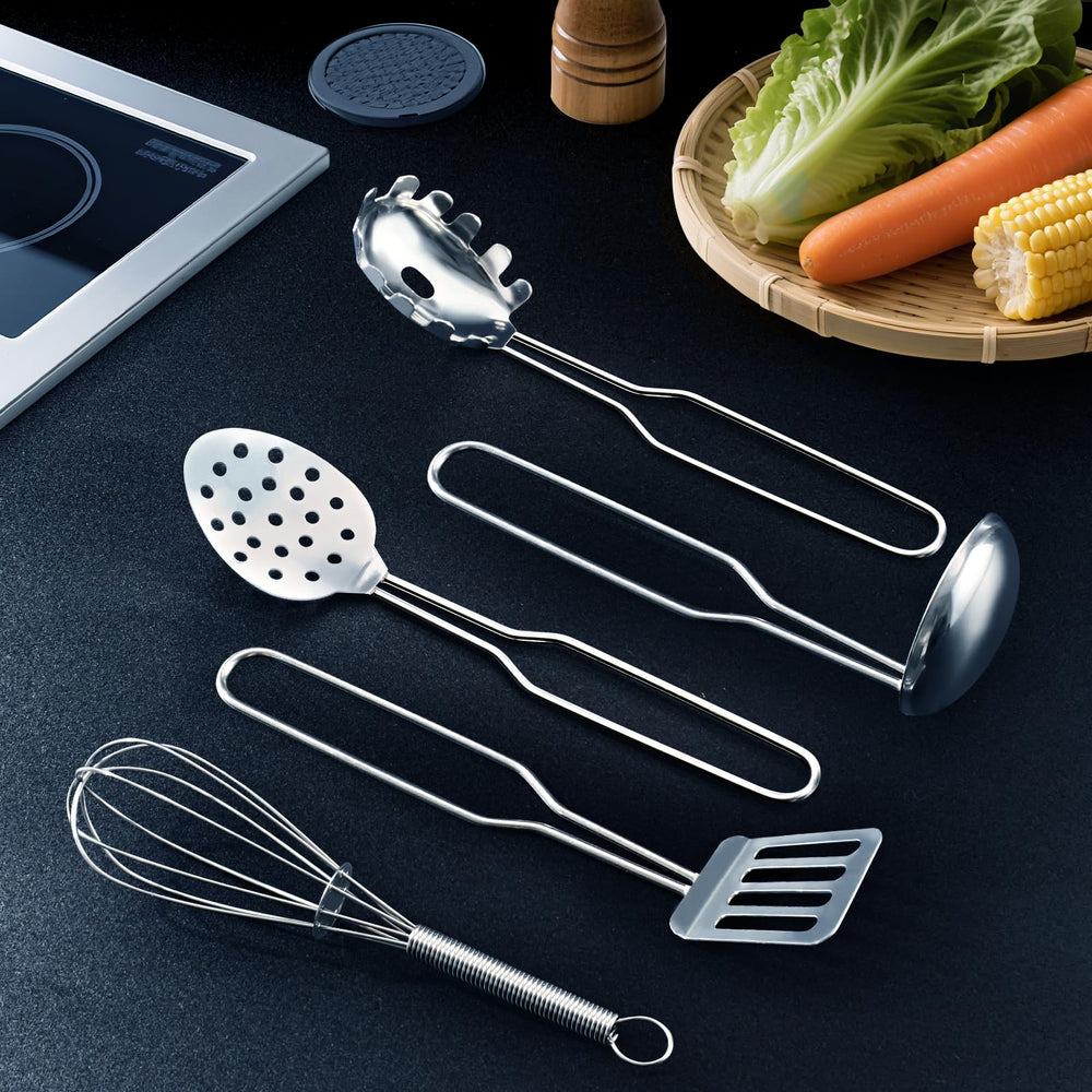TikOnsYol colander 7-1in x 2-4in helps drain pretend soups during play.