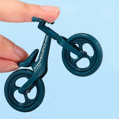 Tiosen mini finger mountain bike in random color adds collectible charm.