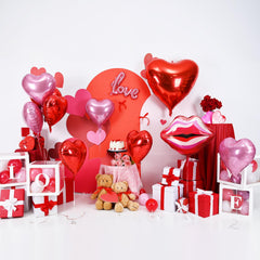 Togvu love foil balloon creates a chic focal point